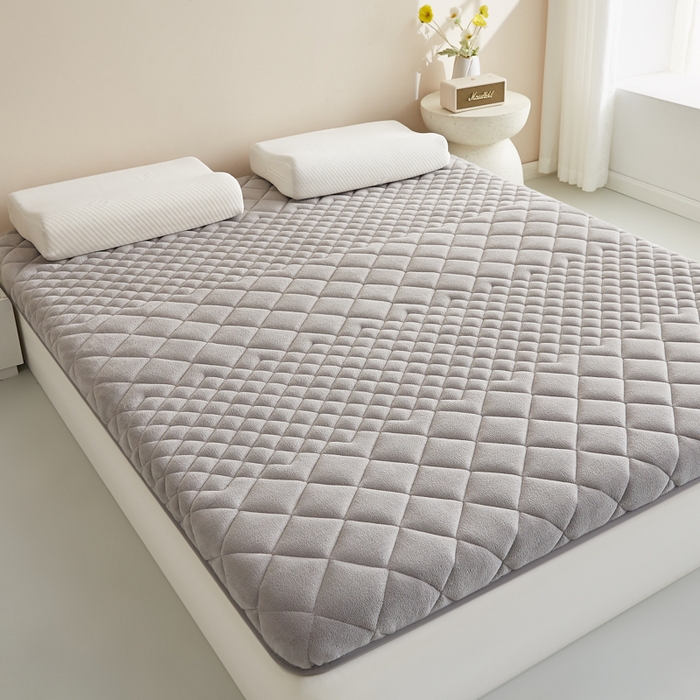 91家纺网 家纺一手货源 找家纺 优莱床垫 2026新款针织棉记忆海绵单边款床垫 艾玛格法莱绒记忆棉单边灰