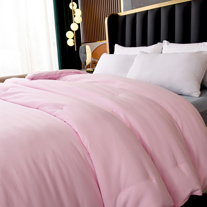 91家纺网 家纺一手货源 找家纺 禹祥家纺 2026轻奢丝滑裸感全棉纯棉提花蚕丝被被子被芯 粉