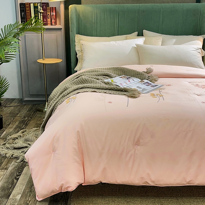 91家纺网 家纺一手货源 找家纺 禹祥家纺 2026新款全棉蚕丝被被子被芯冬被子母被提花蚕丝被 被子被芯 伊人玉