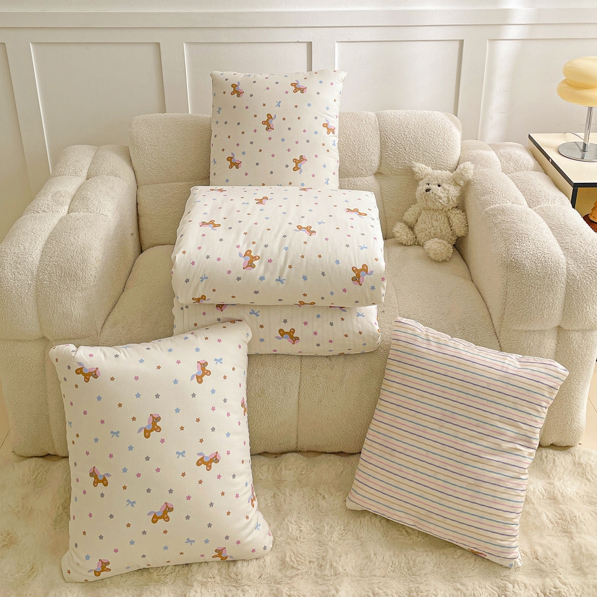 91家纺网 家纺一手货源 找家纺 （总）多米家居 2025新款全棉口袋印花抱枕被