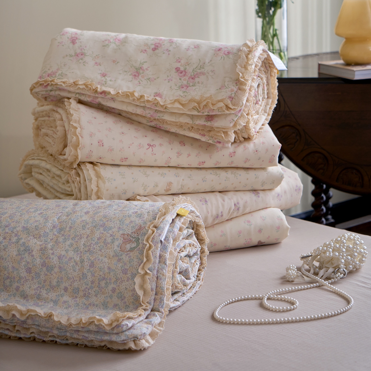 91家纺网 家纺一手货源 找家纺 （总）洋铭区（原狠狠爱） 2026新款双层纱皱皱花边夏被夏凉被空调被三件套