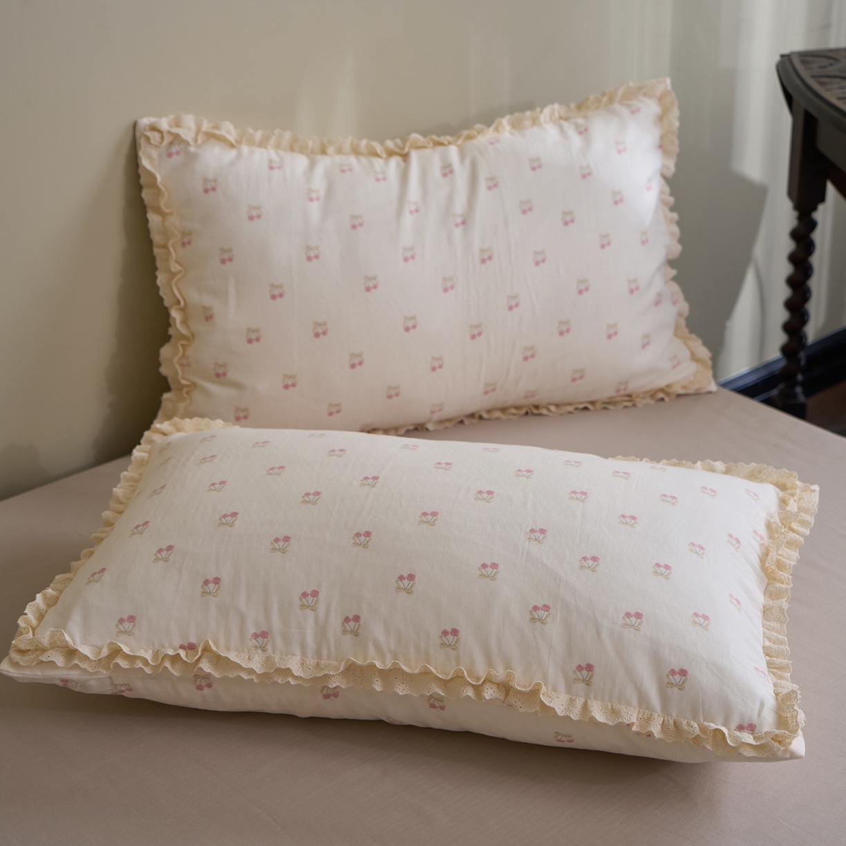 91家纺网 家纺一手货源 找家纺 洋铭区（原狠狠爱） 2026新款双层纱皱皱花边夏被夏凉被空调被三件套 果子红红