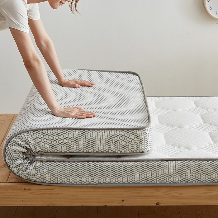 91家纺网 家纺一手货源 找家纺 优莱床垫 2026新款乳胶记忆海棉中国结款床垫-学生款 记忆棉中国结白