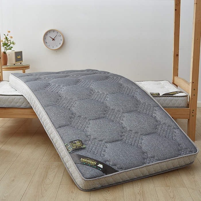 91家纺网 家纺一手货源 找家纺 优莱床垫 2026新款乳胶记忆海棉中国结款床垫-学生款 记忆棉中国结灰