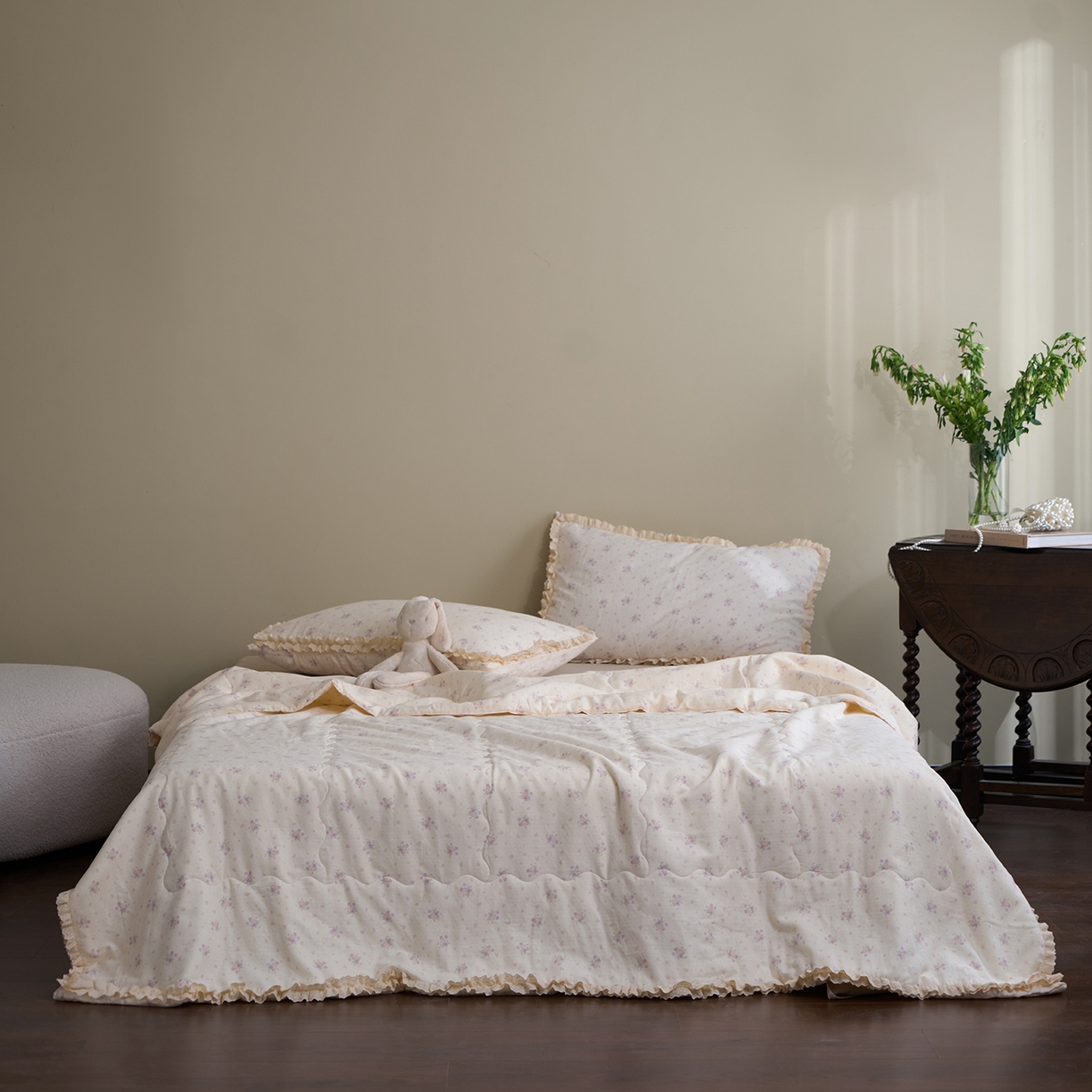 91家纺网 家纺一手货源 找家纺 洋铭区（原狠狠爱） 2026新款双层纱皱皱花边夏被夏凉被空调被三件套 酱紫花