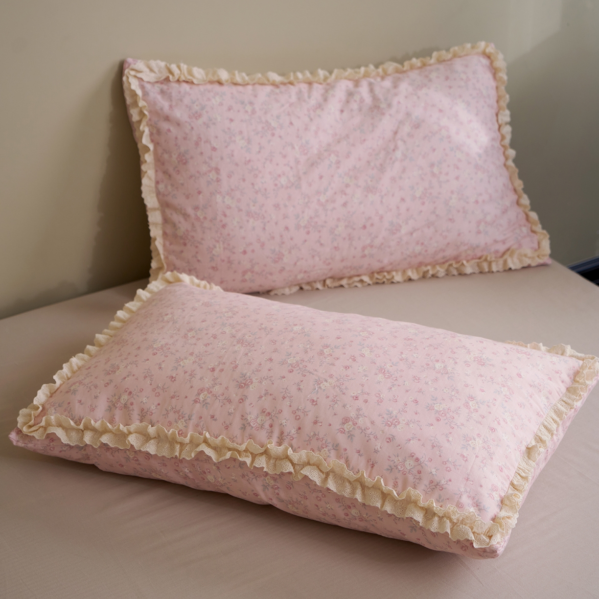 91家纺网 家纺一手货源 找家纺 洋铭区（原狠狠爱） 2026新款双层纱皱皱花边夏被夏凉被空调被三件套 秋田粉花