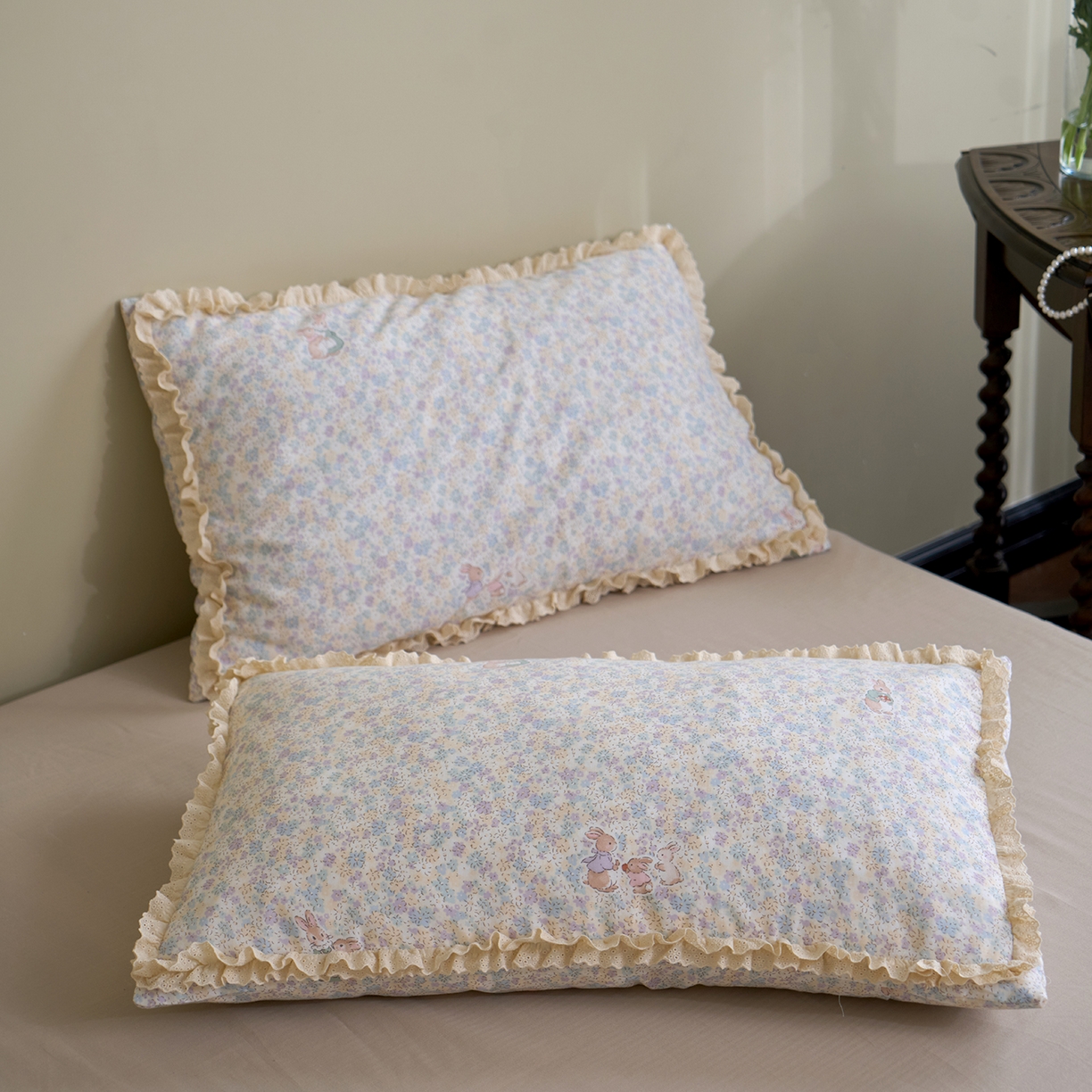 91家纺网 家纺一手货源 找家纺 洋铭区（原狠狠爱） 2026新款双层纱皱皱花边夏被夏凉被空调被三件套 香甜紫兔