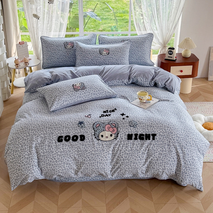 91家纺网 家纺一手货源 找家纺 恋佳居 2026新款毛巾绣古法棉床笠床盖四件套 蓝酷豹猫