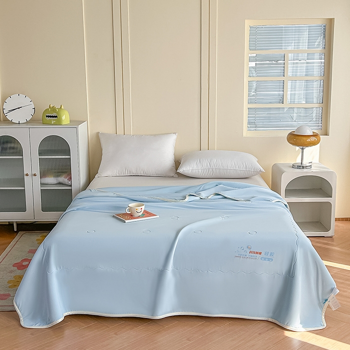 91家纺网 家纺一手货源 找家纺 柏薇 2026新款食品级硅胶A类高纯锦氨凉感夏被奶嘴同源材质食品级 硅胶夏被-海洋蓝