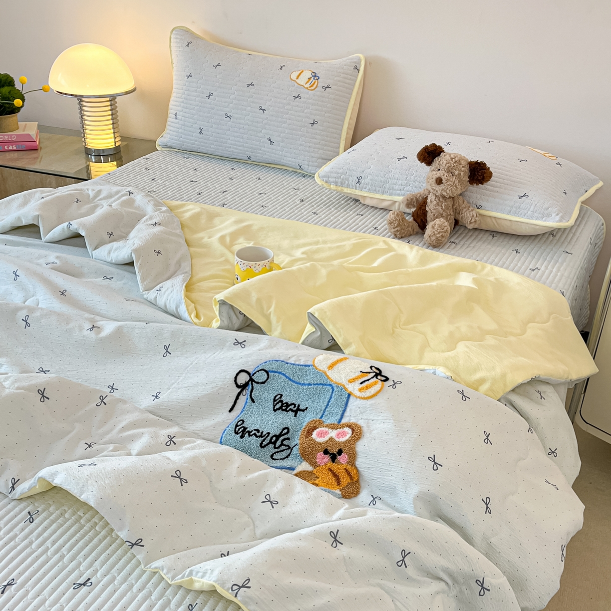 91家纺网 家纺一手货源 找家纺 老帅的工厂店 2026新款云感双层纱毛巾绣床盖单品床盖床盖单件 小熊牛仔包