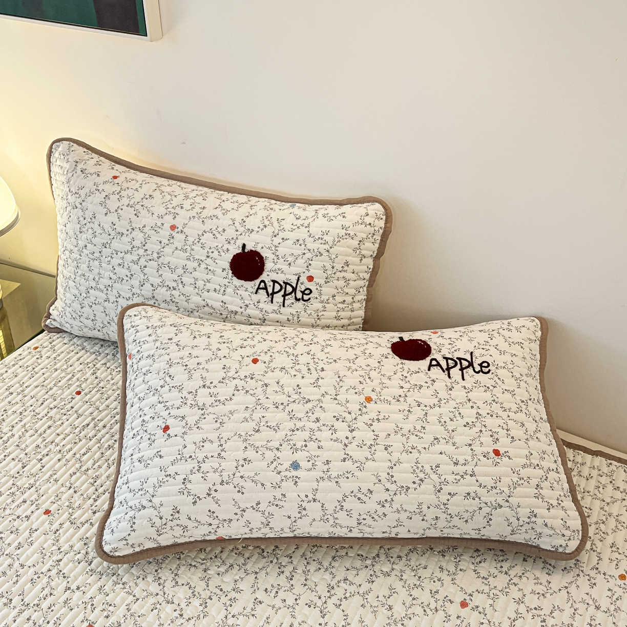 91家纺网 家纺一手货源 找家纺 老帅的工厂店 2026新款云感双层纱毛巾绣床盖单品床盖床盖单件 元气苹果熊