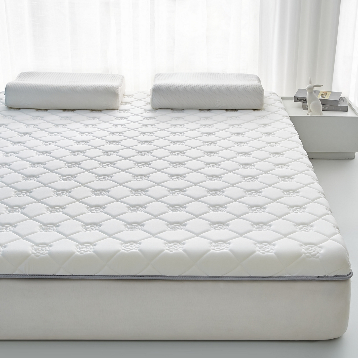 91家纺网 家纺一手货源 找家纺 优莱床垫 2026新款乳胶抗压棉玫瑰单边床垫 玫瑰白单边