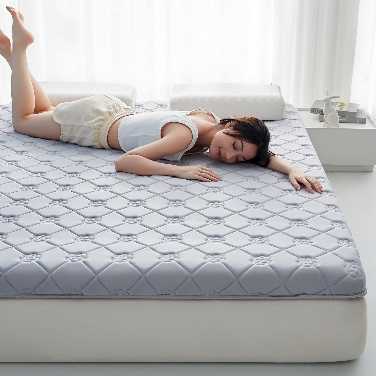 91家纺网 家纺一手货源 找家纺 优莱床垫 2026新款乳胶抗压棉玫瑰单边床垫 玫瑰灰单边