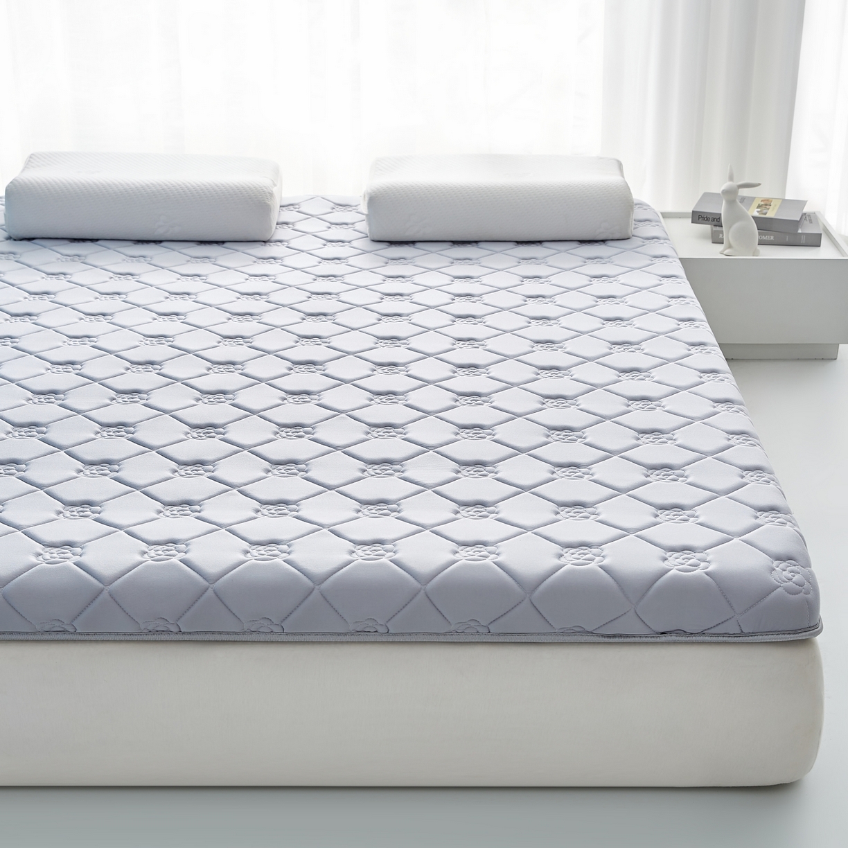 91家纺网 家纺一手货源 找家纺 优莱床垫 2026新款乳胶抗压棉玫瑰单边床垫 玫瑰灰单边