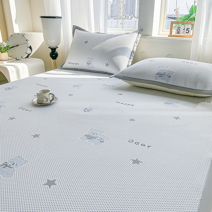 91家纺网 家纺一手货源 找家纺 （总）柏薇 2026新款A类乙纶PE卡通刺绣凉豆豆席 小红书爆款