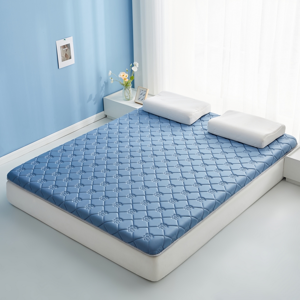 91家纺网 家纺一手货源 找家纺 优莱床垫 2026新款乳胶抗压棉玫瑰单边床垫 玫瑰蓝单边