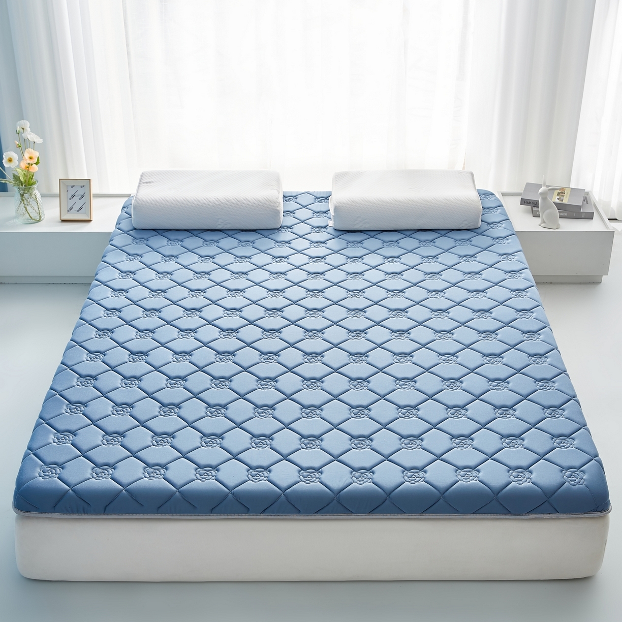 91家纺网 家纺一手货源 找家纺 优莱床垫 2026新款乳胶抗压棉玫瑰单边床垫 玫瑰蓝单边