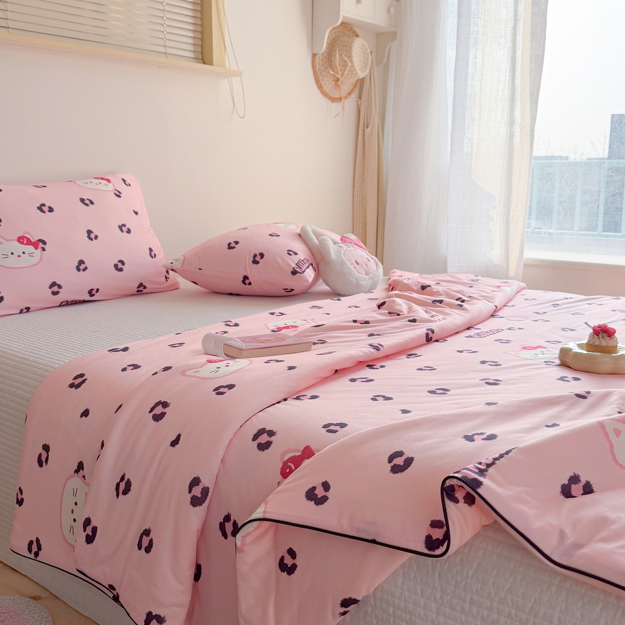 91家纺网 家纺一手货源 找家纺 暖生活 2026春夏新款A类牛奶针织棉夏被夏凉被空调被 豹纹凯蒂