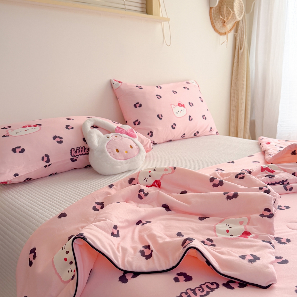 91家纺网 家纺一手货源 找家纺 暖生活 2026春夏新款A类牛奶针织棉夏被夏凉被空调被 豹纹凯蒂