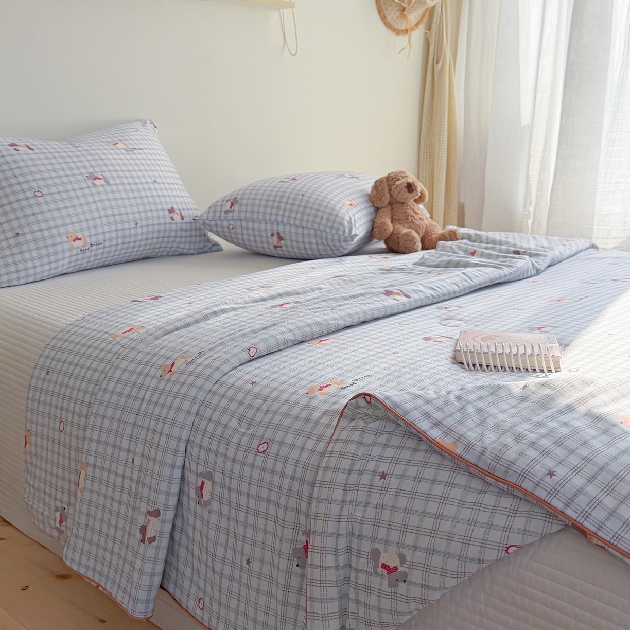 91家纺网 家纺一手货源 找家纺 暖生活 2026春夏新款A类牛奶针织棉夏被夏凉被空调被 围巾小狗