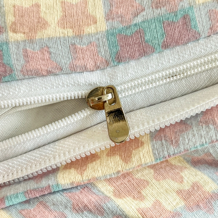 91家纺网 家纺一手货源 找家纺 小桃姐家纺 2026新款三角荞麦枕头二合一组合款全荞麦壳枕芯护颈椎枕腰靠枕 二合一荞麦枕-有草莓的地方