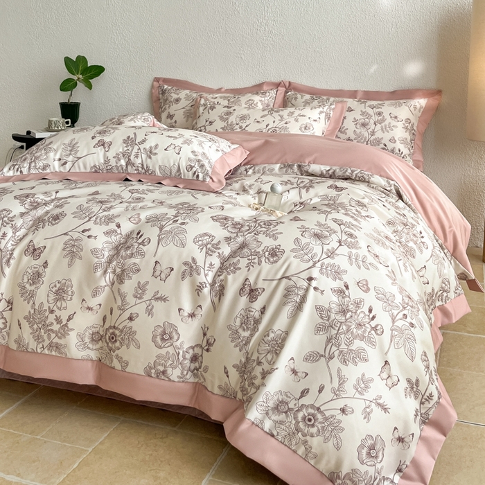 91家纺网 家纺一手货源 找家纺 金牛座家纺 2026新款高克重细斜纹丝柔质感亲肤数码印花宽边四件套-秘境系列 秘境-浅豆沙