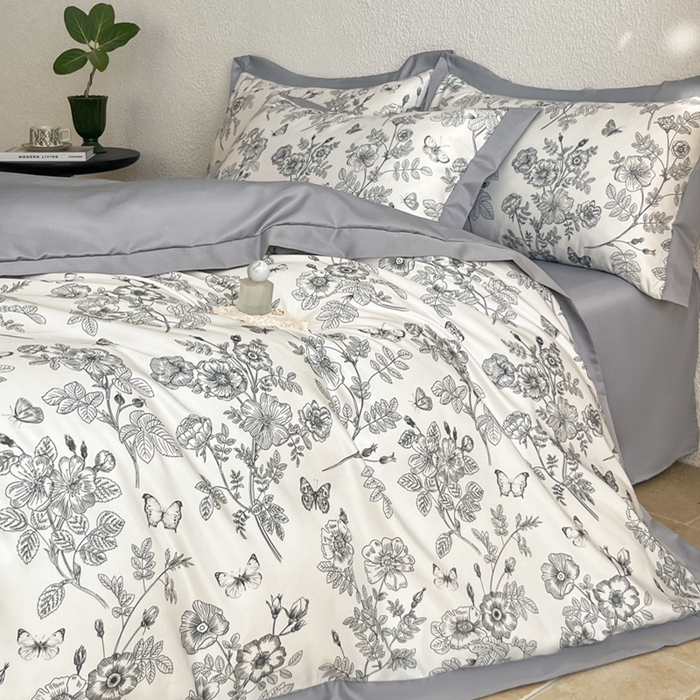 91家纺网 家纺一手货源 找家纺 金牛座家纺 2026新款高克重细斜纹丝柔质感亲肤数码印花宽边四件套-秘境系列 秘境-灰