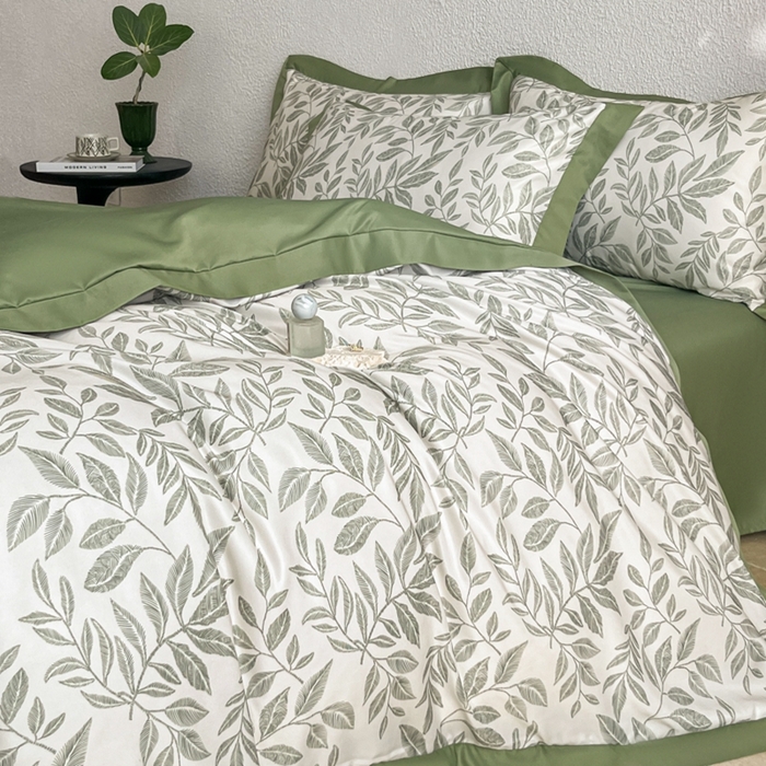 91家纺网 家纺一手货源 找家纺 金牛座家纺 2026新款高克重细斜纹丝柔质感亲肤数码印花宽边四件套-叶舞系列 叶舞-橄榄绿