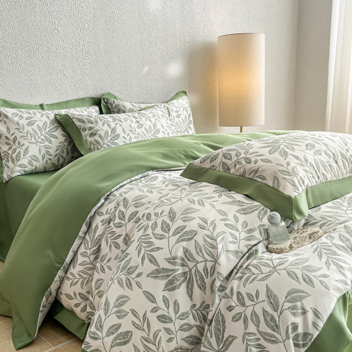 91家纺网 家纺一手货源 找家纺 金牛座家纺 2026新款高克重细斜纹丝柔质感亲肤数码印花宽边四件套-叶舞系列 叶舞-橄榄绿