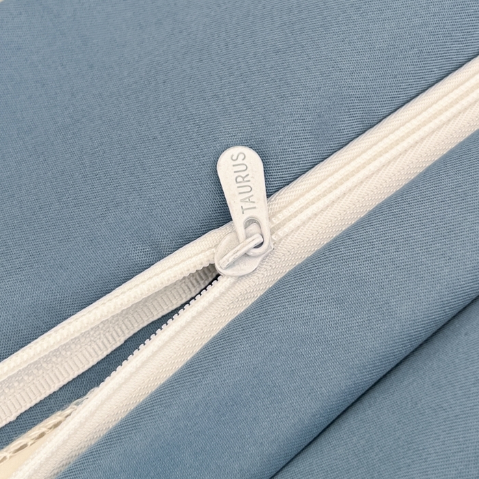 91家纺网 家纺一手货源 找家纺 金牛座家纺 2026新款高克重细斜纹丝柔质感亲肤数码印花宽边四件套-叶舞系列 叶舞-精致蓝