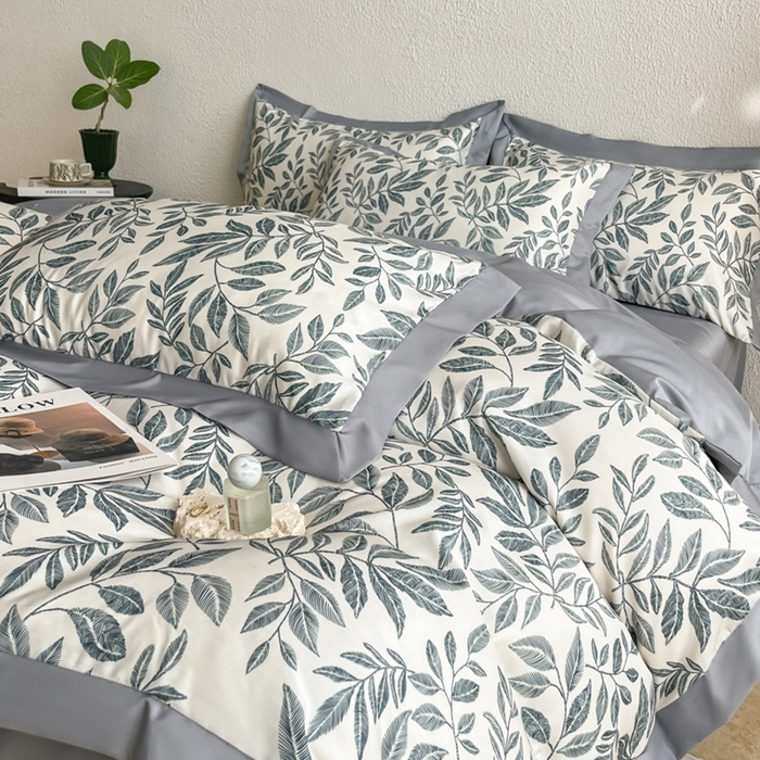 91家纺网 家纺一手货源 找家纺 金牛座家纺 2026新款高克重细斜纹丝柔质感亲肤数码印花宽边四件套-叶舞系列 叶舞-灰