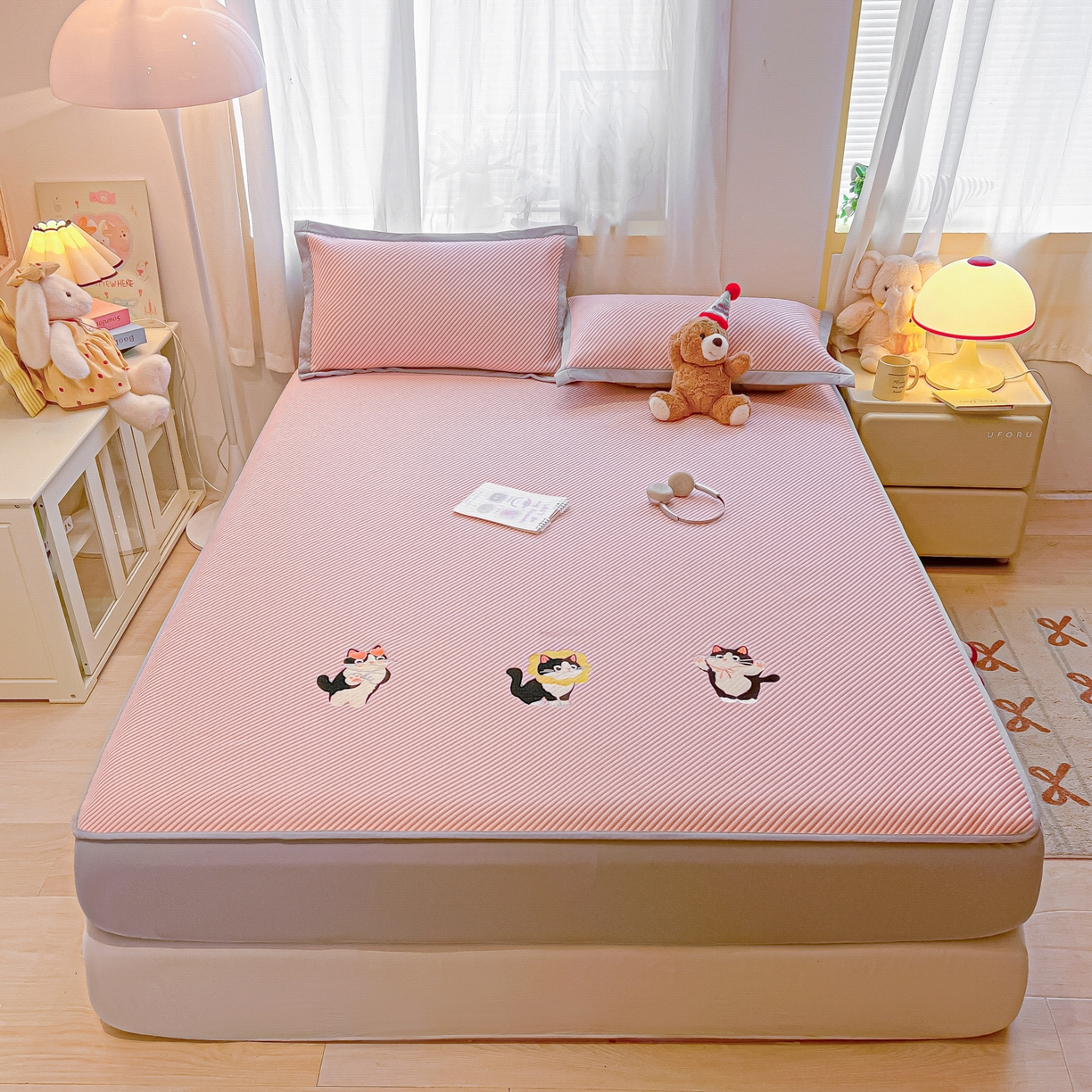 91家纺网 家纺一手货源 找家纺 （总）多乐家纺 2026新款PE提花斜纹凉感豆豆卡通刺绣大包边复合凉席