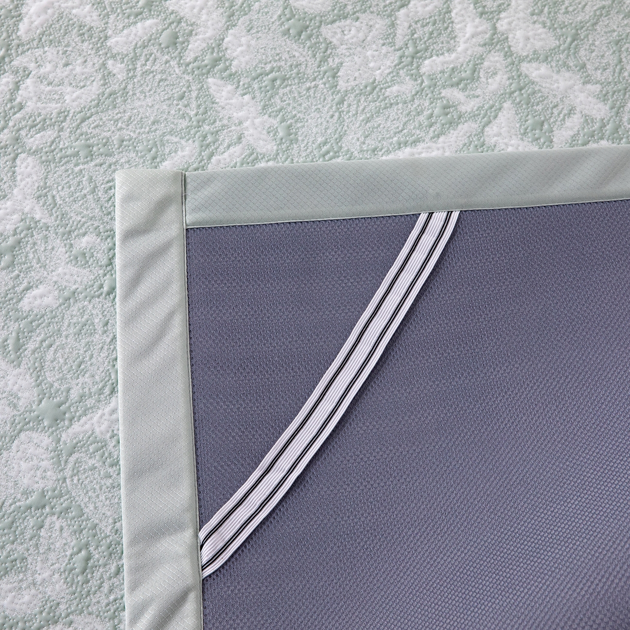 91家纺网 家纺一手货源 找家纺 卡初家居（原微来） 2026新款A类凉感冰豆豆双面提花席-漫天蝶舞 漫天蝶舞-优雅绿