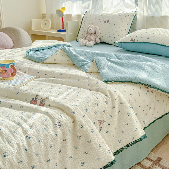 91家纺网 家纺一手货源 找家纺 （总）初念 2026新款云感双层纱抗菌花边夏被夏凉被空调被-系列二（好温柔的夏被~）