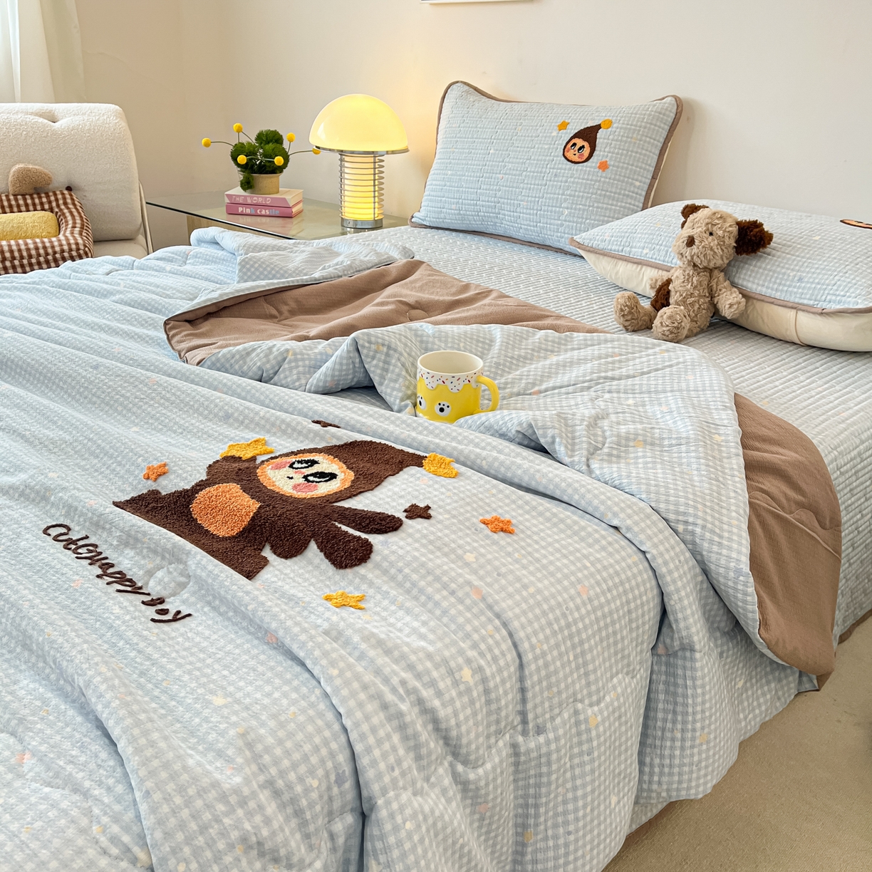 91家纺网 家纺一手货源 找家纺 老帅的工厂店 2026新款云感双层纱毛巾绣夏被夏凉被空调被 出逃星星人