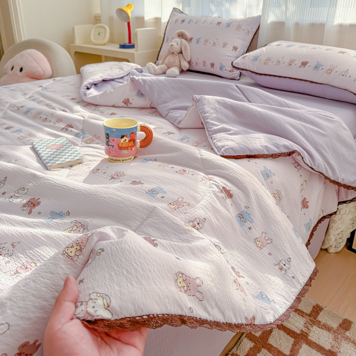 91家纺网 家纺一手货源 找家纺 初念 2026新款云感双层纱抗菌花边夏被夏凉被空调被-系列二（好温柔的夏被~） 晴风-动物游园