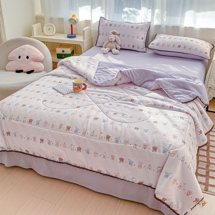 91家纺网 家纺一手货源 找家纺 初念 2026新款云感双层纱抗菌花边夏被夏凉被空调被-系列二（好温柔的夏被~） 晴风-动物游园