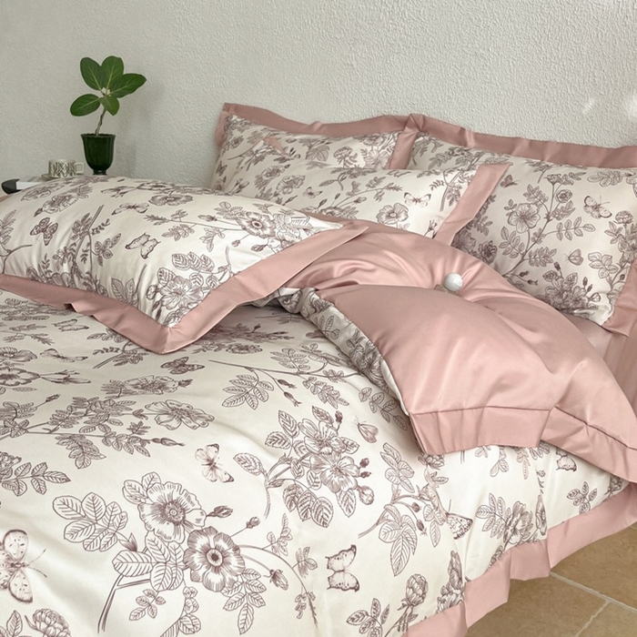 91家纺网 家纺一手货源 找家纺 （总）金牛座家纺 2026新款高克重细斜纹丝柔质感亲肤数码印花宽边四件套-秘境系列