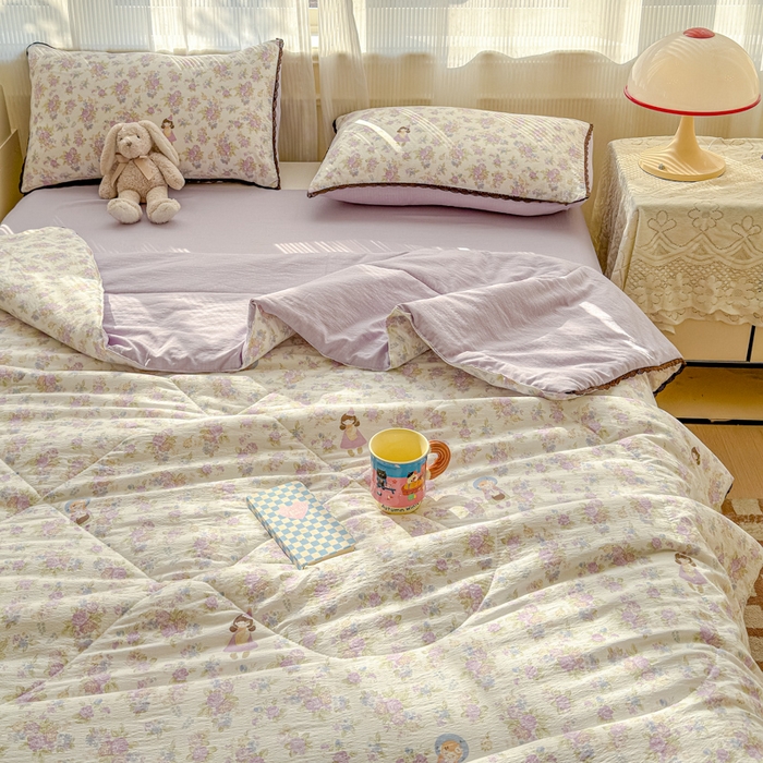 91家纺网 家纺一手货源 找家纺 初念 2026新款云感双层纱抗菌花边夏被夏凉被空调被-系列二（好温柔的夏被~） 晴风-梦境之间