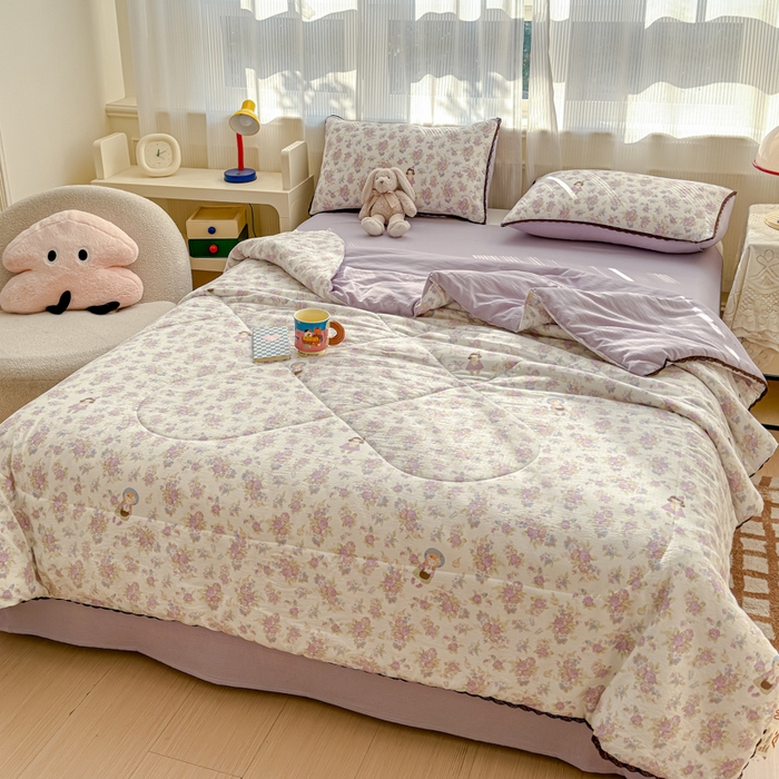 91家纺网 家纺一手货源 找家纺 初念 2026新款云感双层纱抗菌花边夏被夏凉被空调被-系列二（好温柔的夏被~） 晴风-梦境之间