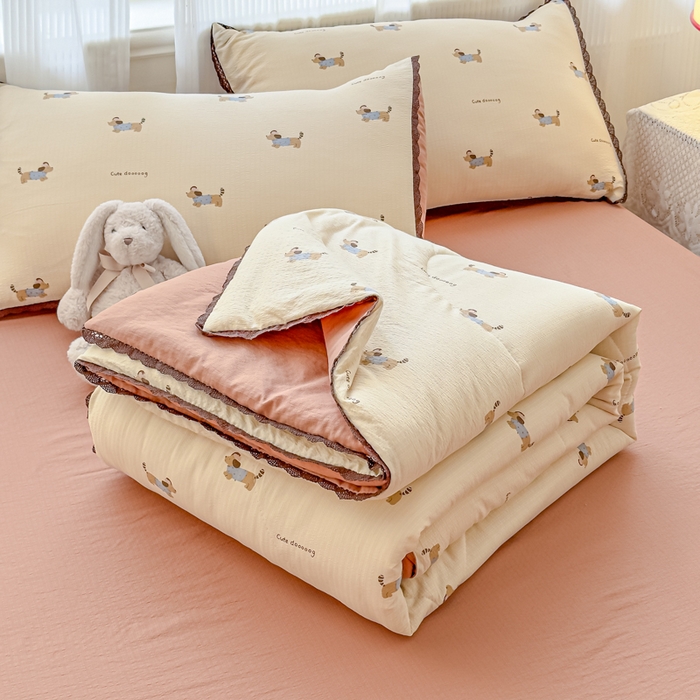 91家纺网 家纺一手货源 找家纺 初念 2026新款云感双层纱抗菌花边夏被夏凉被空调被-系列二（好温柔的夏被~） 晴风-俏皮狗