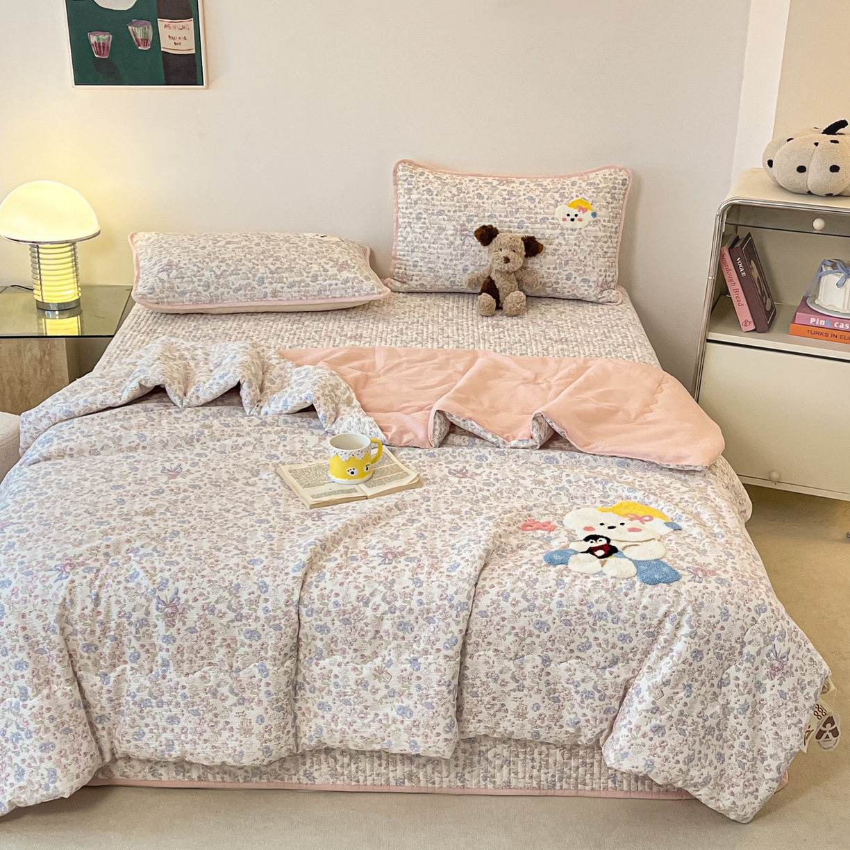 91家纺网 家纺一手货源 找家纺 老帅的工厂店 2026新款云感双层纱毛巾绣夏被夏凉被空调被 小熊酱