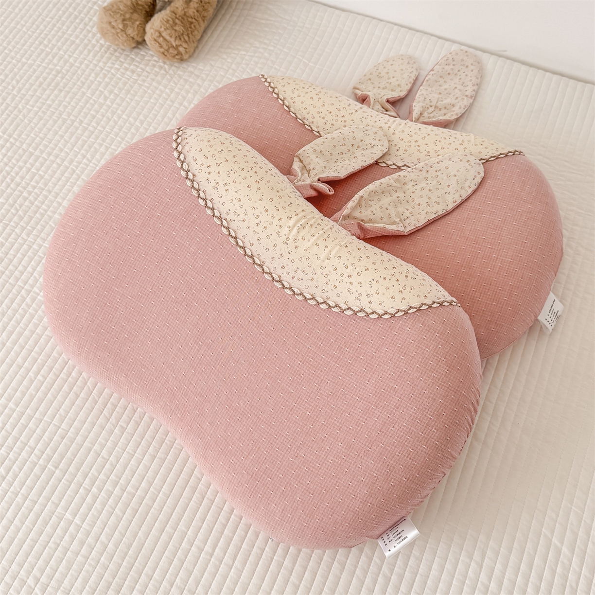 91家纺网 家纺一手货源 找家纺 （总）麦肯锡 2026新款自然生活记忆枕枕头枕芯-折耳兔