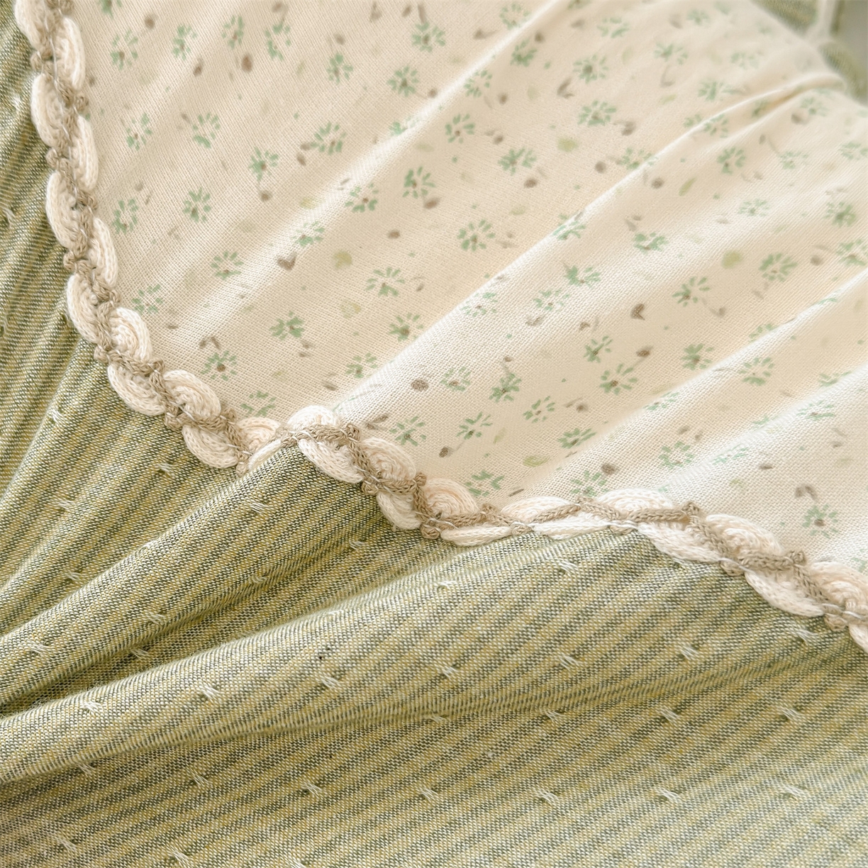 91家纺网 家纺一手货源 找家纺 麦肯锡 2026新款自然生活记忆枕枕头枕芯-折耳兔 折耳兔-绿色