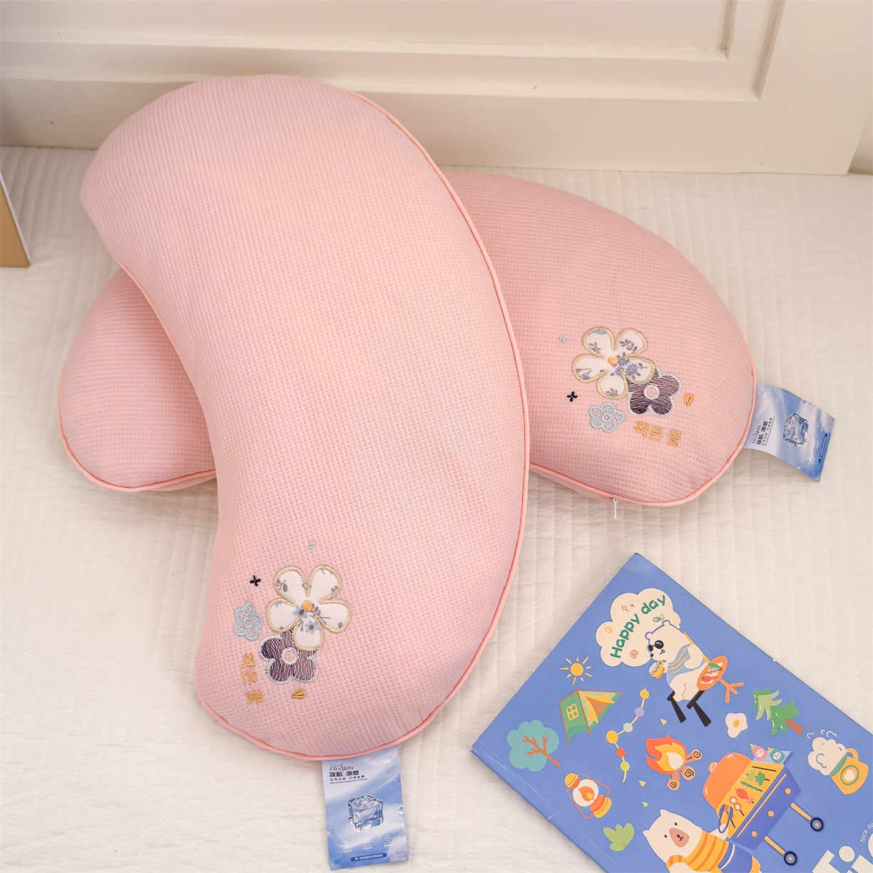 91家纺网 家纺一手货源 找家纺 （总）麦肯锡 2026新款柔纹花眠月牙荞麦枕枕头枕芯