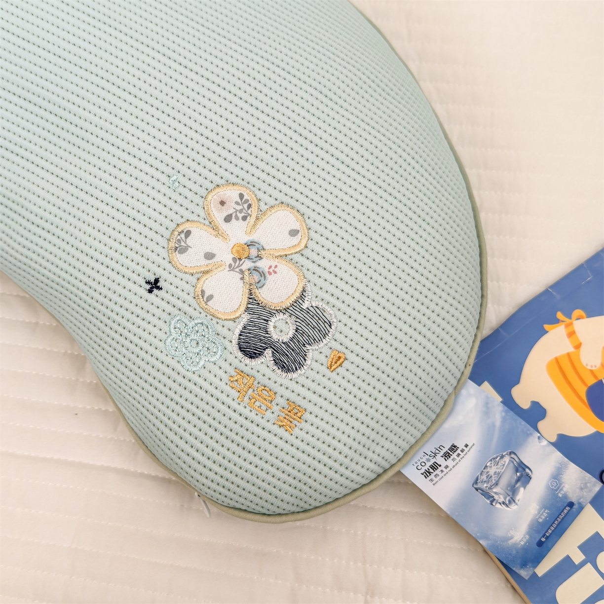 91家纺网 家纺一手货源 找家纺 麦肯锡 2026新款柔纹花眠月牙荞麦枕枕头枕芯 柔纹花眠月牙荞麦枕-绿色