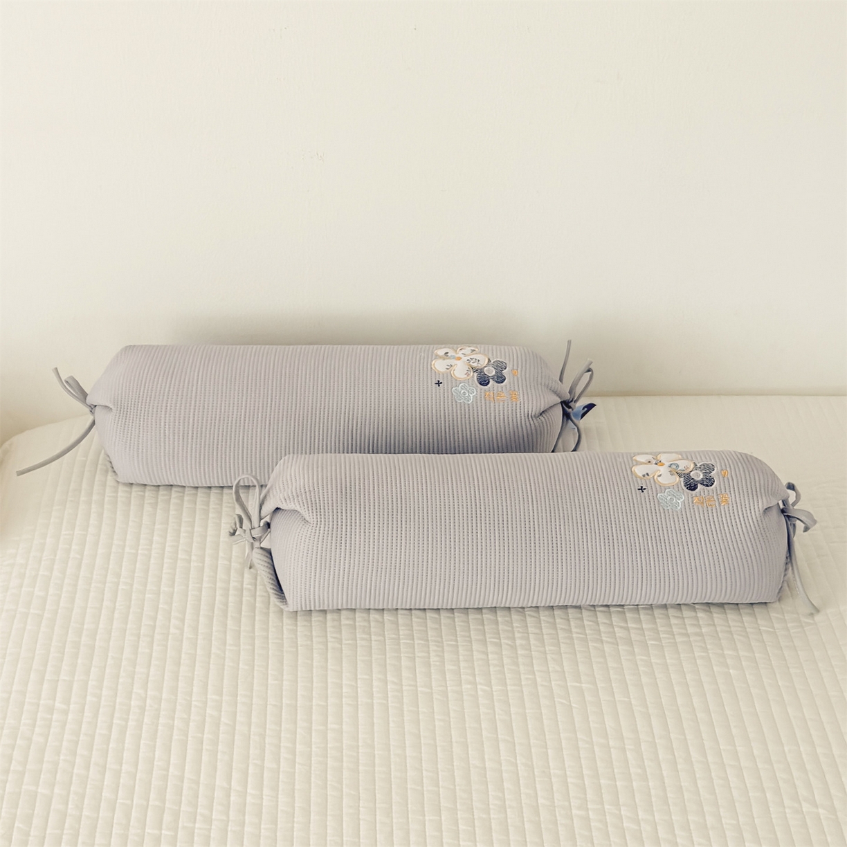 91家纺网 家纺一手货源 找家纺 麦肯锡 2026新款柔纹花眠糖果荞麦枕枕头枕芯 柔纹花眠糖果荞麦枕-灰色