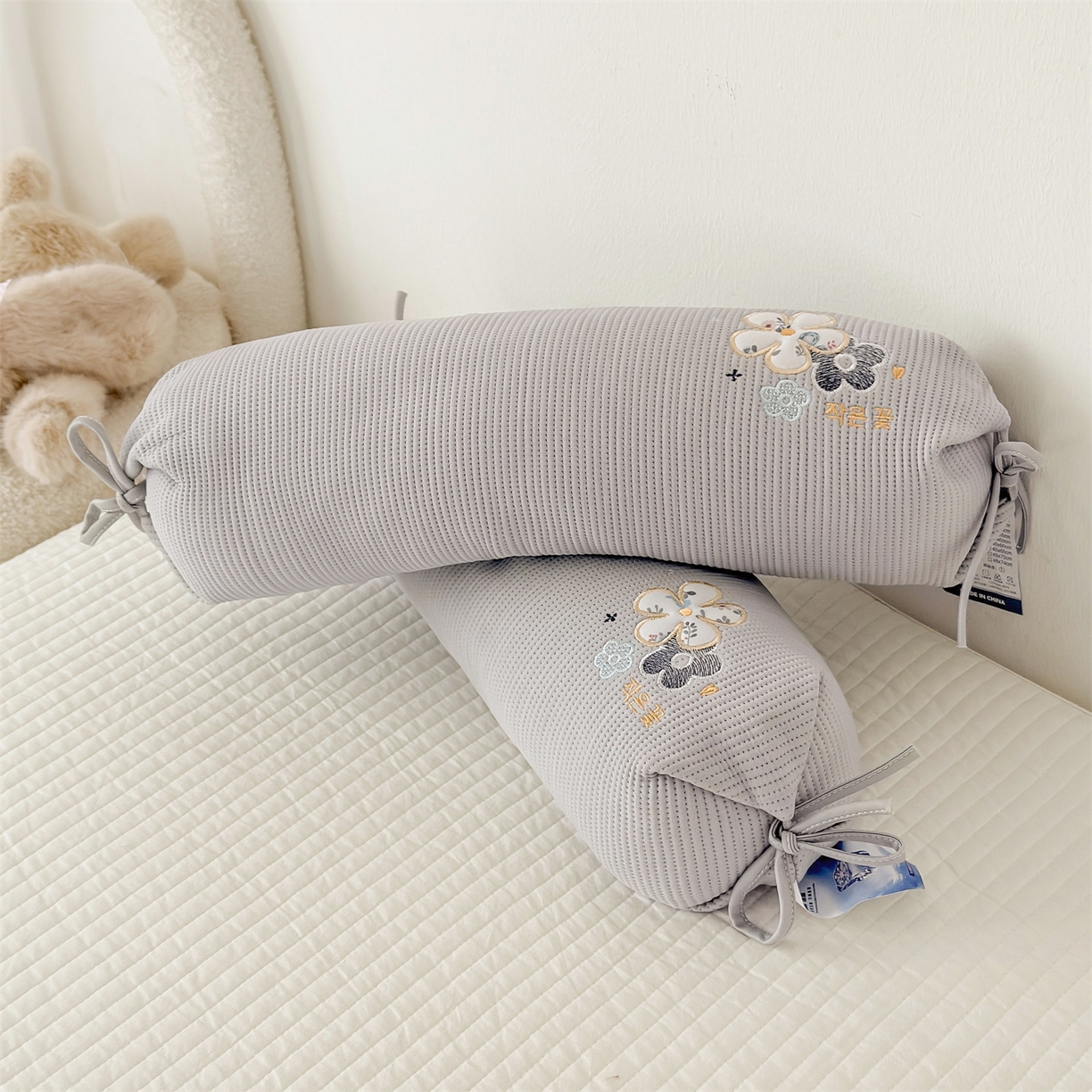 91家纺网 家纺一手货源 找家纺 麦肯锡 2026新款柔纹花眠糖果荞麦枕枕头枕芯 柔纹花眠糖果荞麦枕-灰色