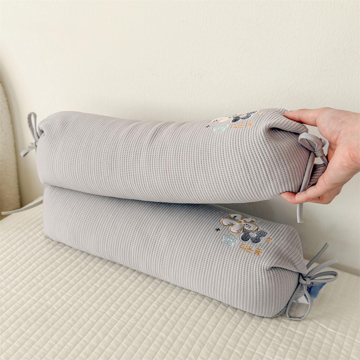 91家纺网 家纺一手货源 找家纺 麦肯锡 2026新款柔纹花眠糖果荞麦枕枕头枕芯 柔纹花眠糖果荞麦枕-灰色