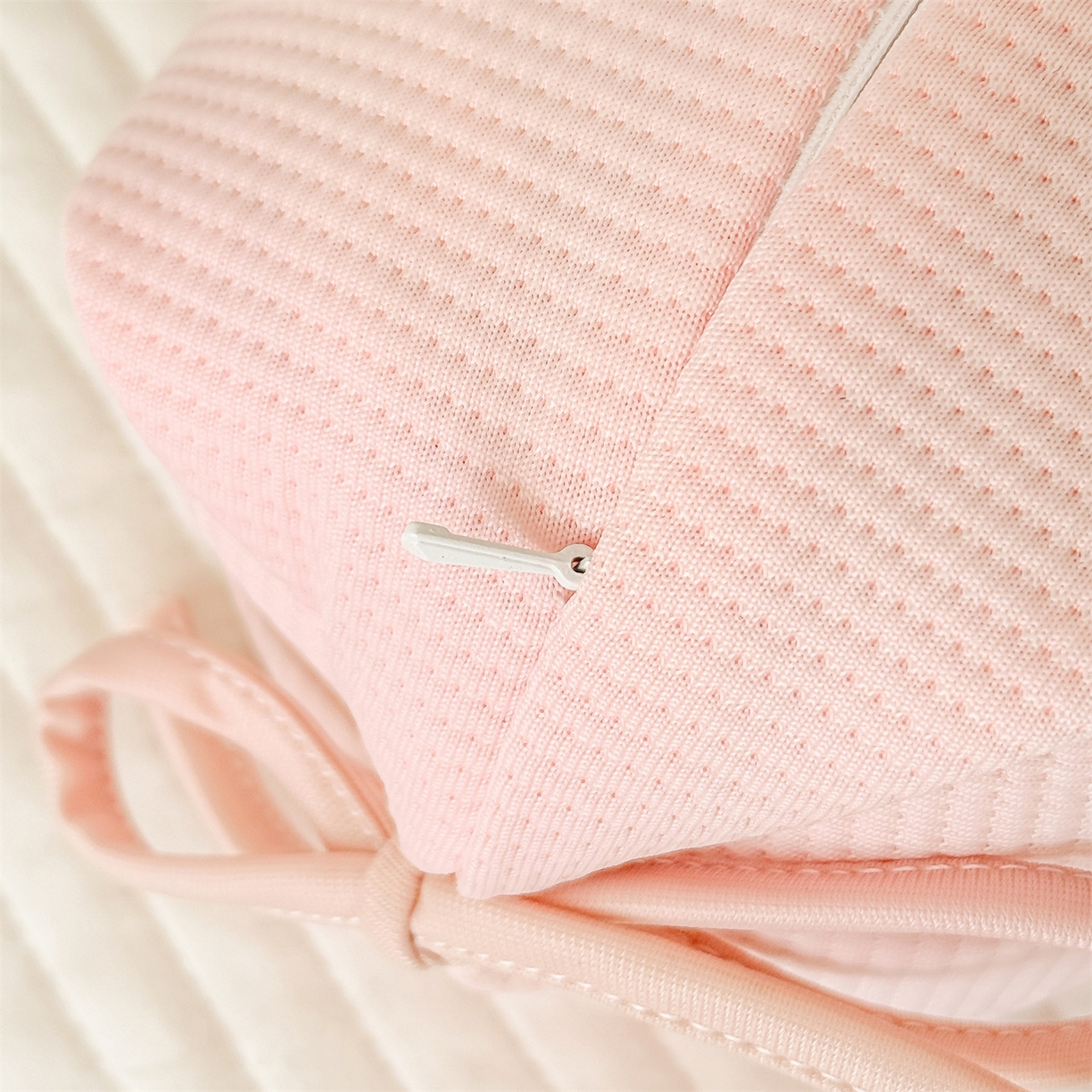 91家纺网 家纺一手货源 找家纺 麦肯锡 2026新款柔纹花眠糖果荞麦枕枕头枕芯 柔纹花眠糖果荞麦枕-粉色